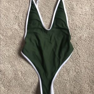 NEVER WORN ONE-PIECE BATHING SUIT